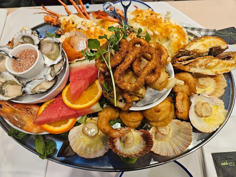 The Lazy Lobster Seafood Restaurant photo 4
