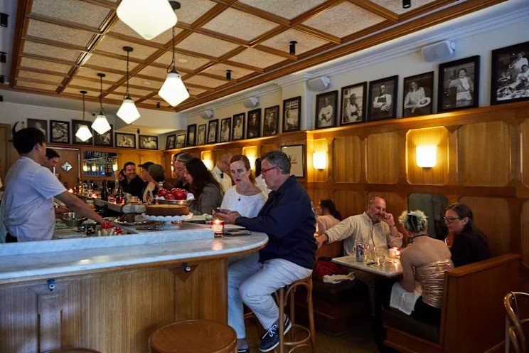 Joe's Tavern, Restaurant & Bar