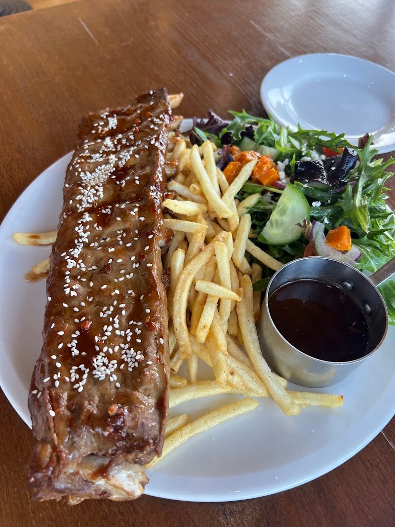 The Ducks Bar and Restaurant photo 9