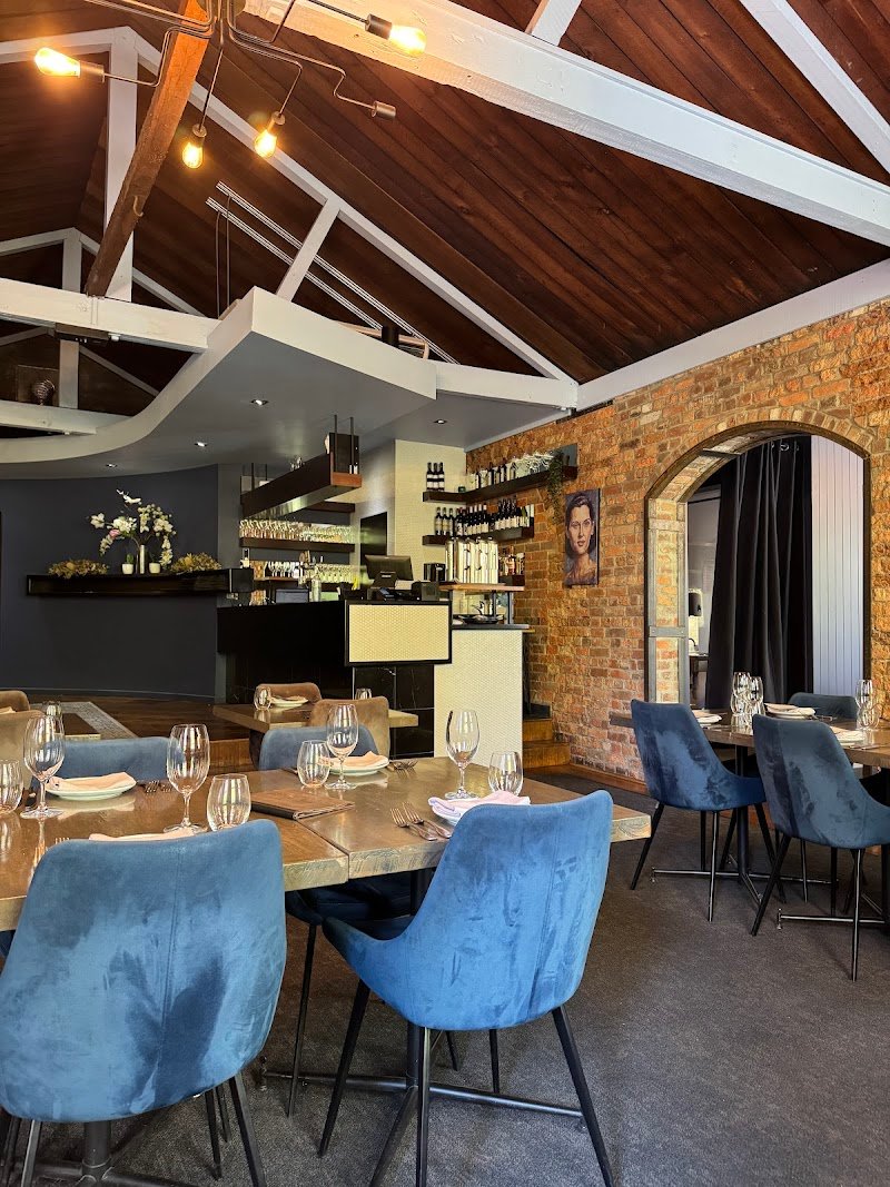 Malt Dining & Bar photo 6