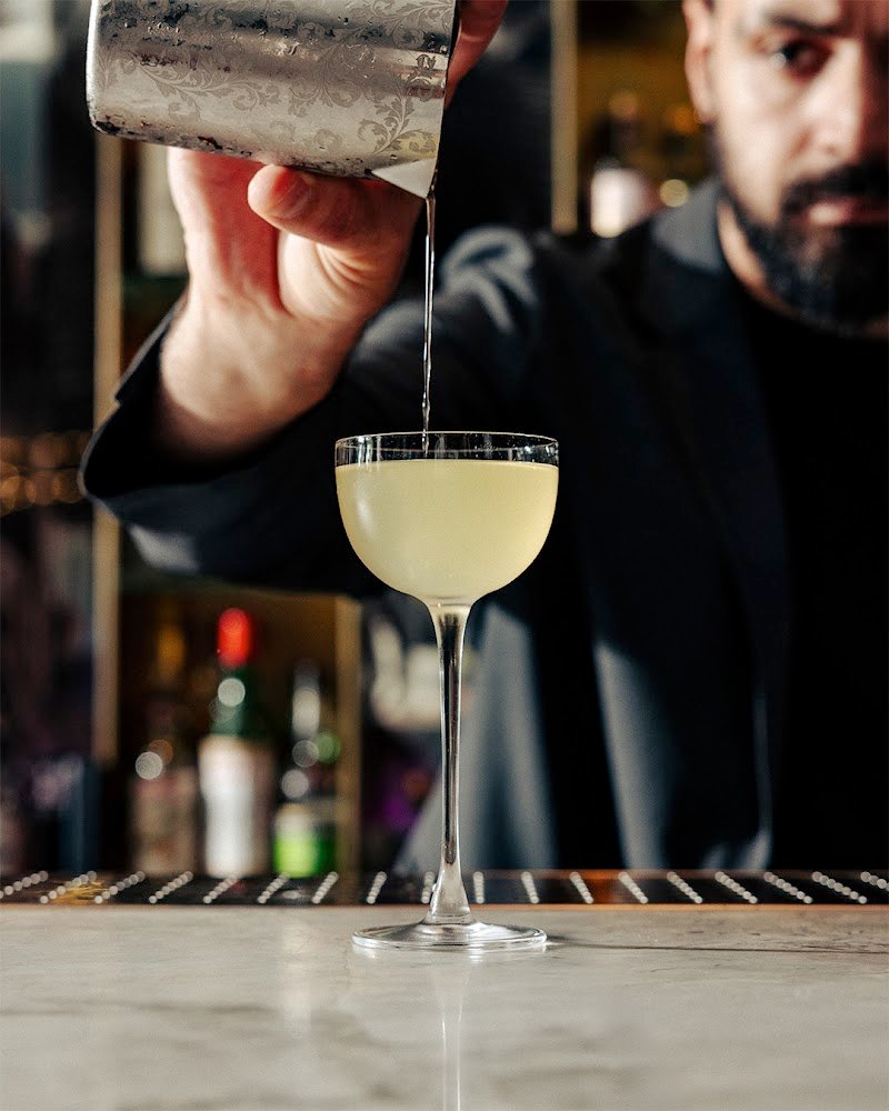 Living Room Bar photo 4