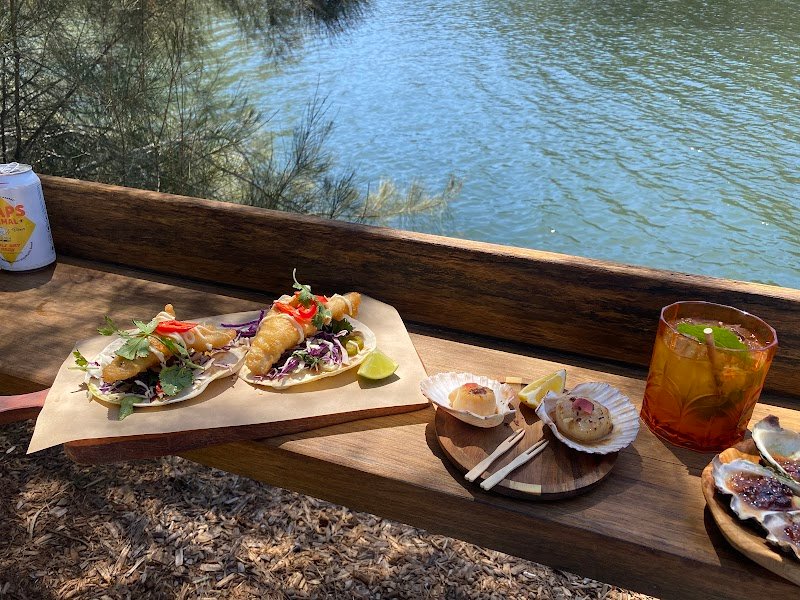 THE OYSTER FARMERS DAUGHTER photo 7